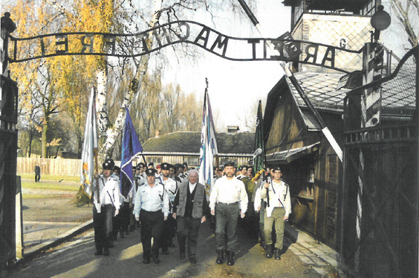 עדים במדים: חיילי צה"ל בשערי אושוויץ
