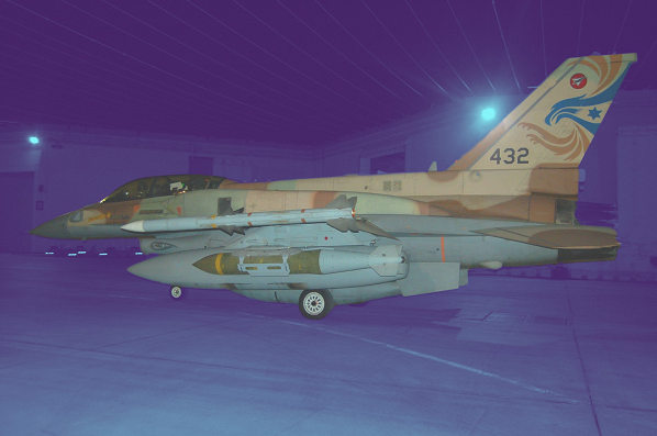 מטוס F-16I סופה בדרכו לתקיפת הכור הסורי. צילום דו"צ